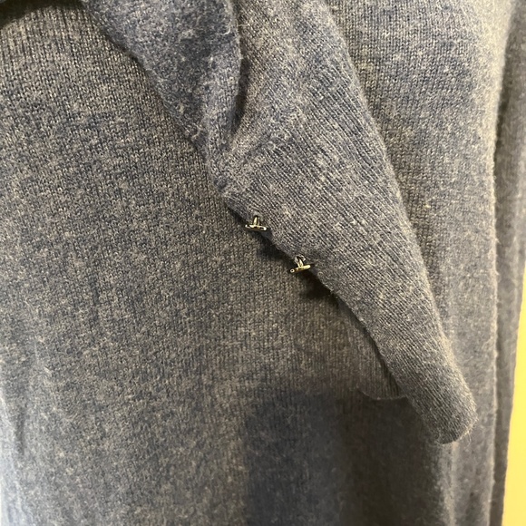 SAKS FIFTH AVENUE | Women's Crew Neck Wool Yak Blend Sweater Blue Size Medium - Picture 4 of 8